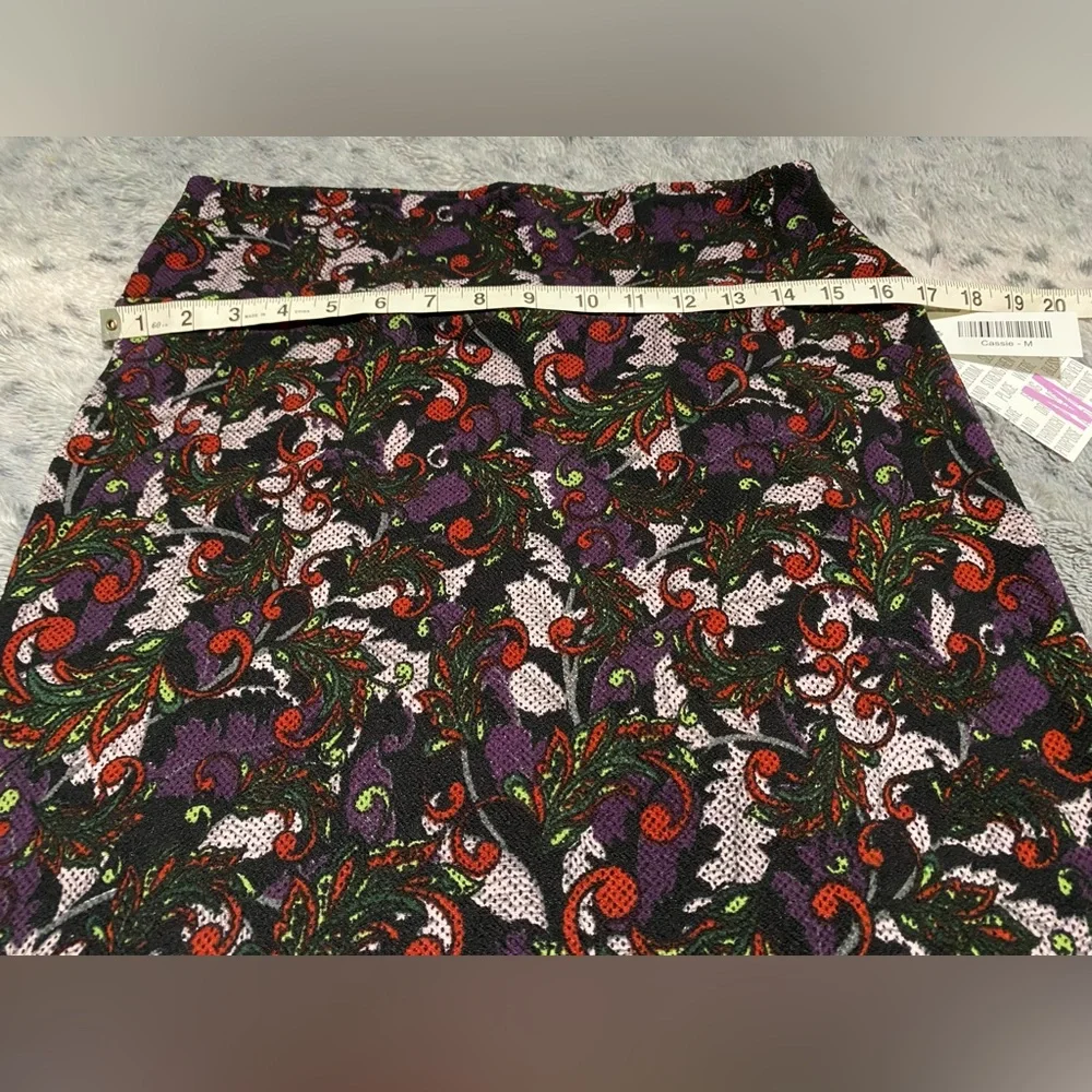CLOSET CLEAR OUT ON ALL LULAROE MAKE AN OFFER BUNDLE NWT MEDIUM FLORAL HIGHWAIST - Picture 3 of 8
